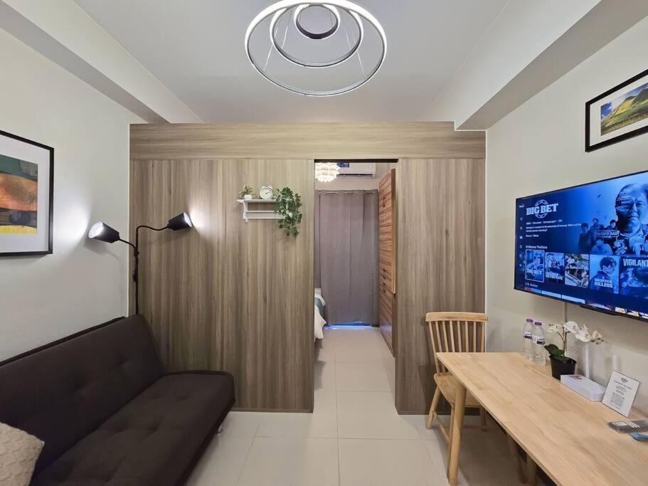 1Br Unit Condotel W Balcony Fame Residences -Fm38 マニラ市 エクステリア 写真